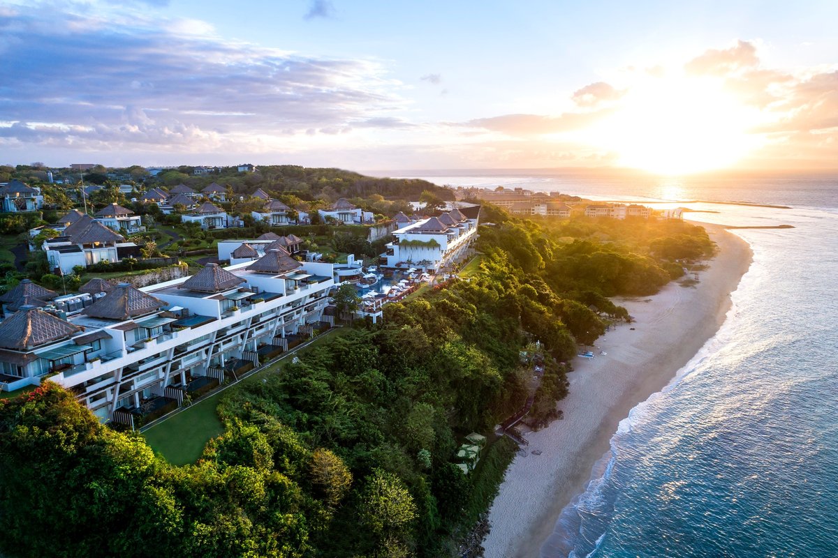 Samabe Bali Suites & Villas