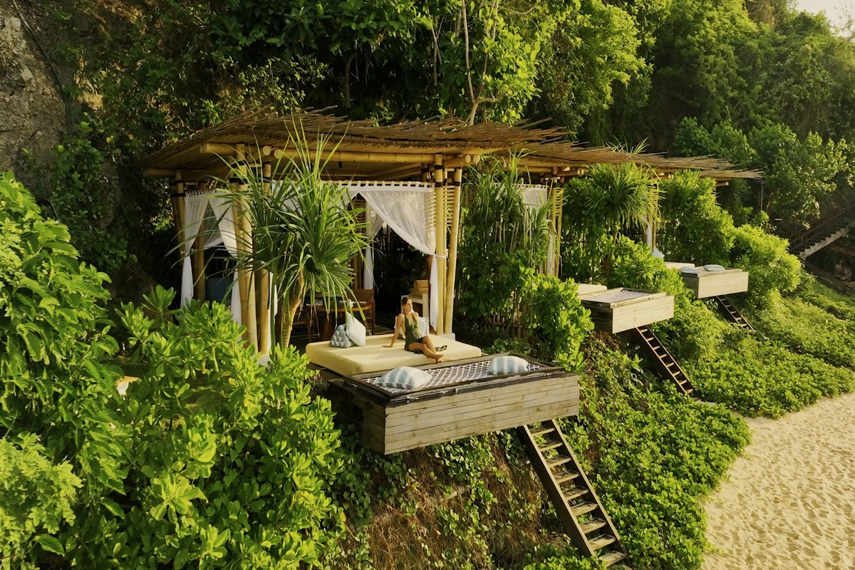 Samabe Bali Suites & Villas